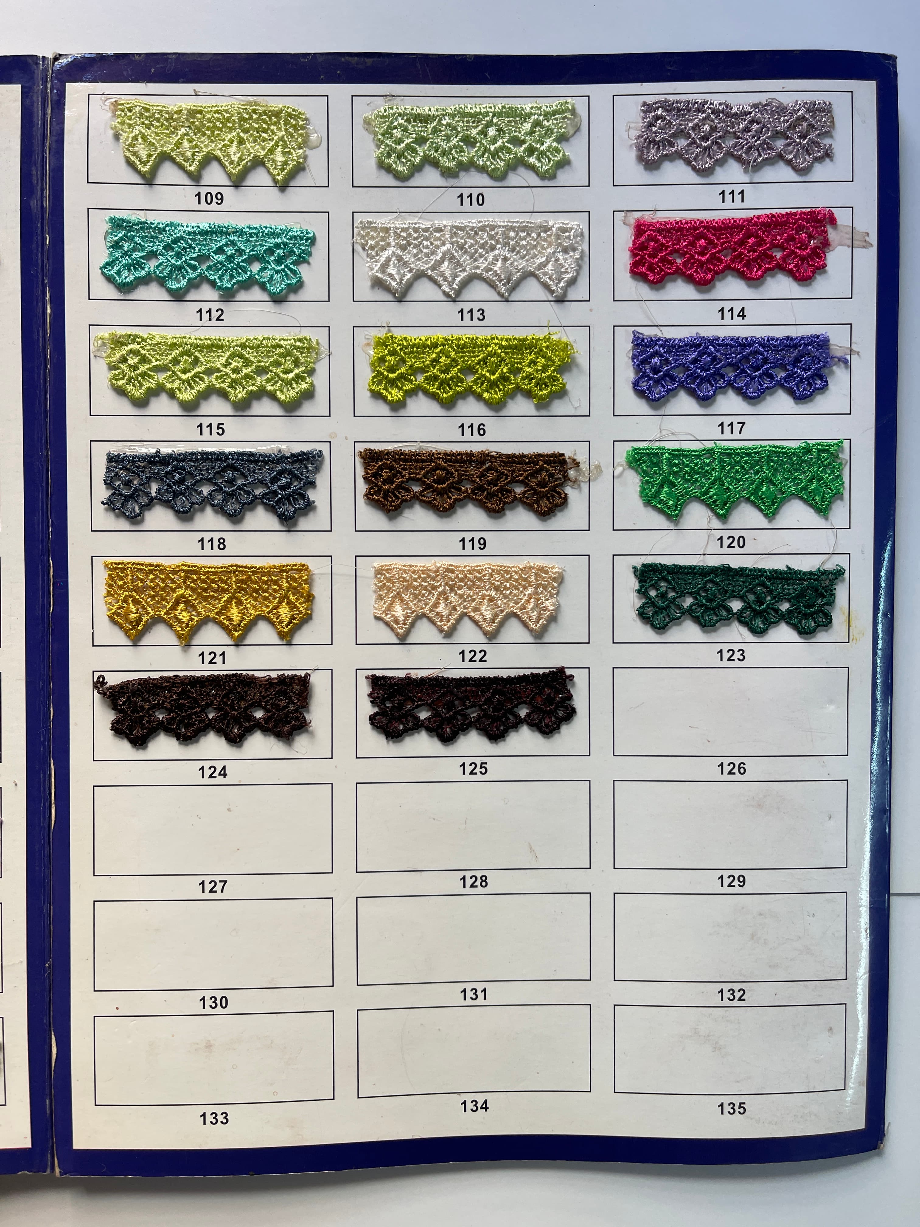 Shades 109–125